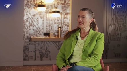 LeaderTalks episode with Prof. Dr. Jutta Heller. The topic: Individual and organizational resilience.