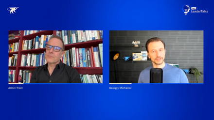 LeaderTalks Folge mit Prof. Dr. Armin Trost. Das Thema: wirksame Führung durch neues Rollenverständnis.